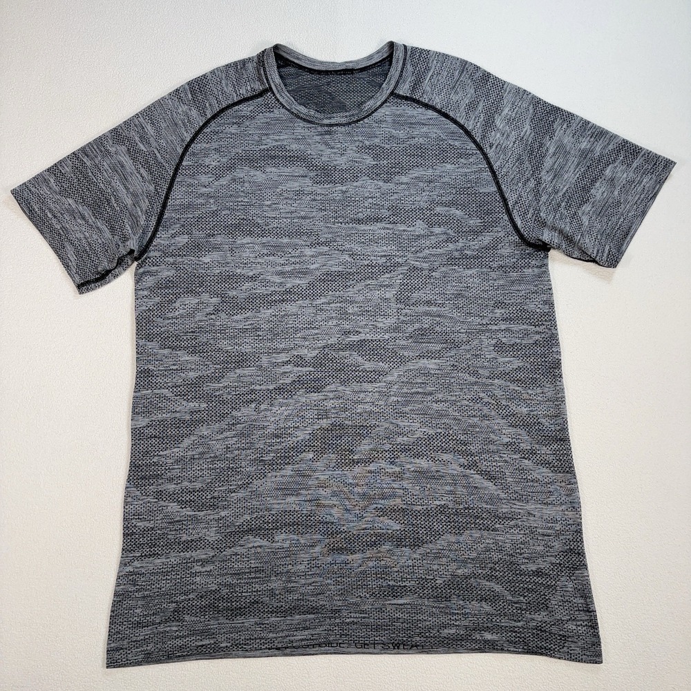 Lululemon Metal Vent Tech T-Shirt Mens L Heathered Gray Stretch Lightweight Logo